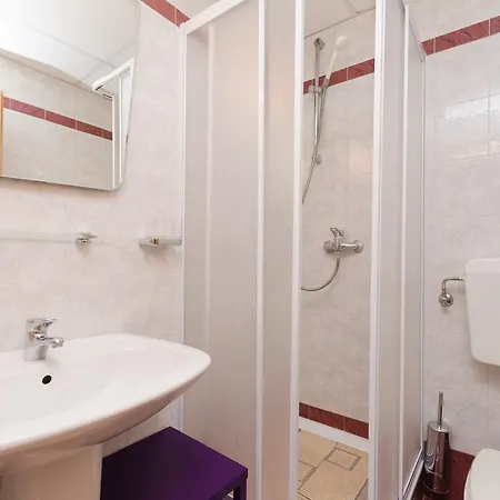 Apartment Milan Medveja